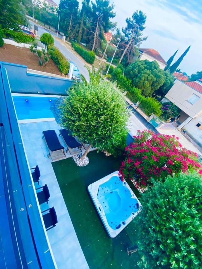 Apartmani Vernissage Biograd Na Moru Exterior foto
